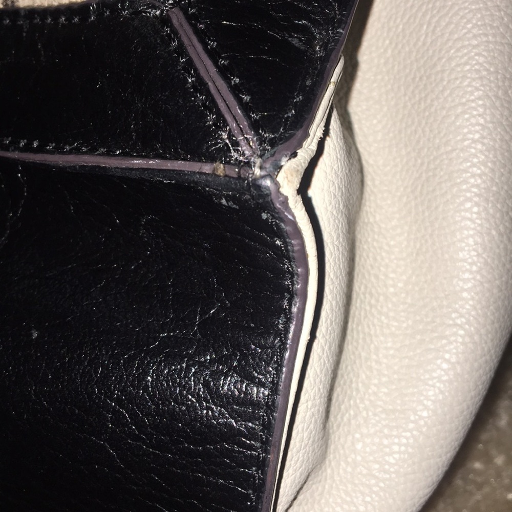 VINCE CAMUTO SATCHEL - Picture 7 of 8